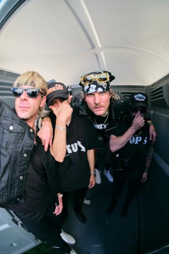 Boys-Like-Girls-Portraits-8