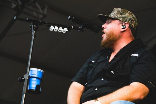 Luke-Combs1