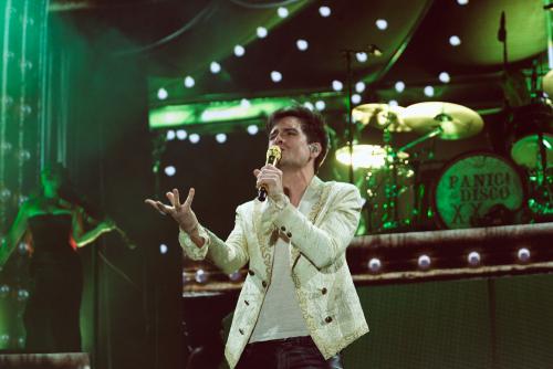 Panic-At-The-Disco-23