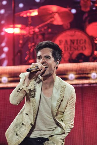 Panic-At-The-Disco-7
