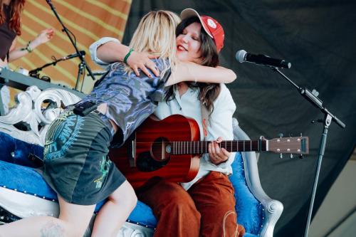 Hayley Williams & Lucy Dacus 
